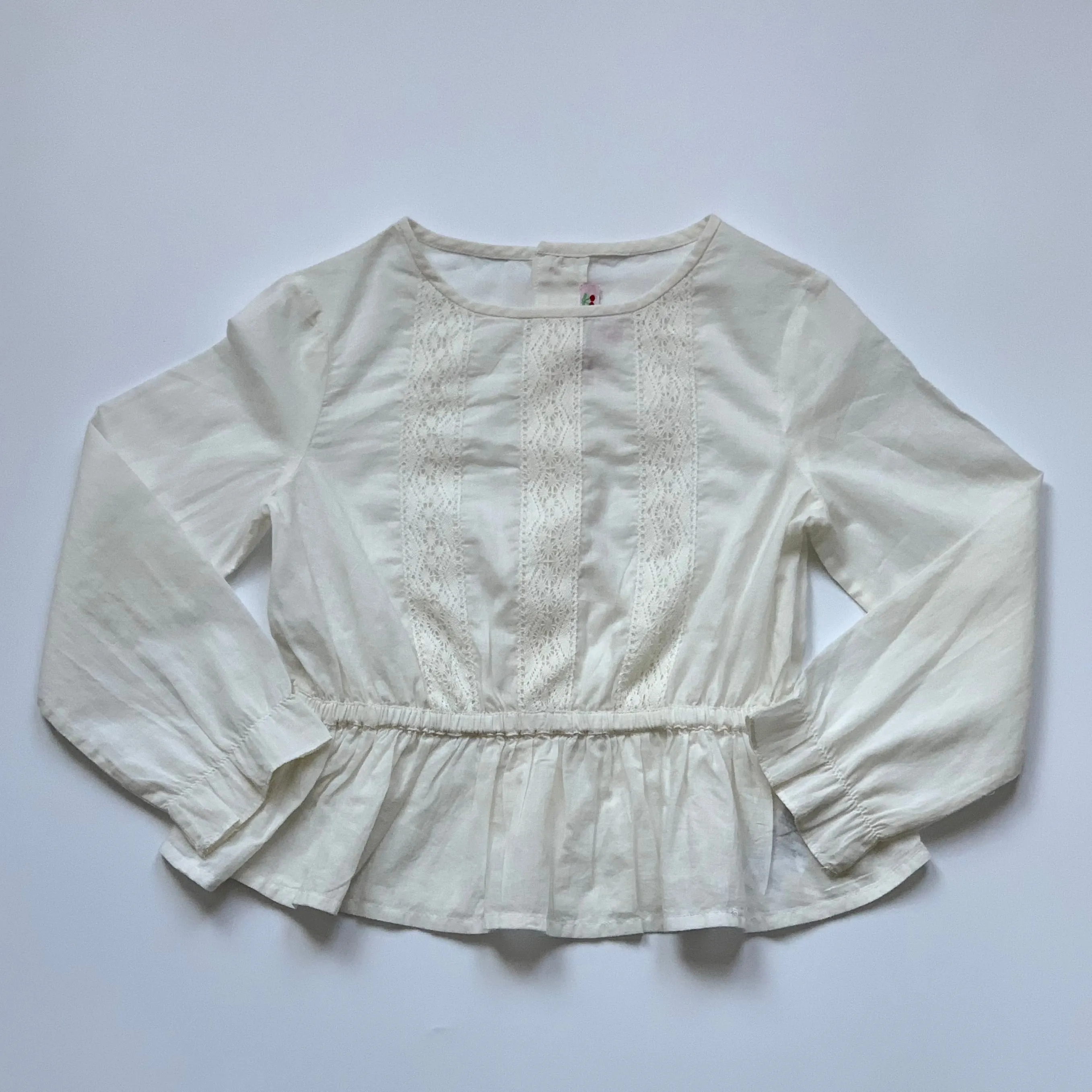 Bonpoint Cream Blouse With Lace Trim & Gathered Waist: 4 Years