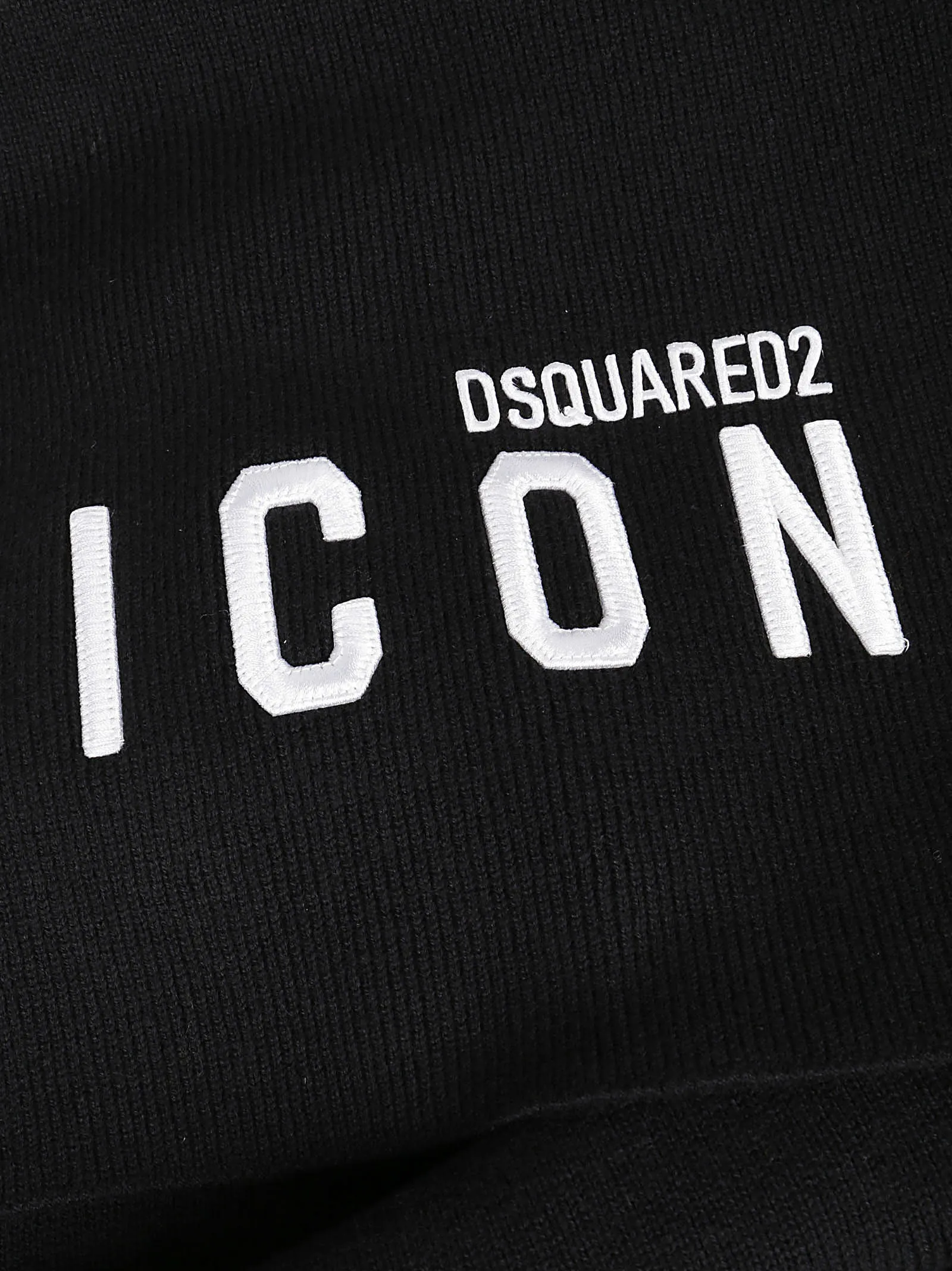 Dsquared2 Logo Embroidered Knitted Scarf