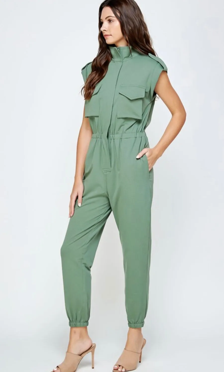 Sleeveless hi neck jumpsuit